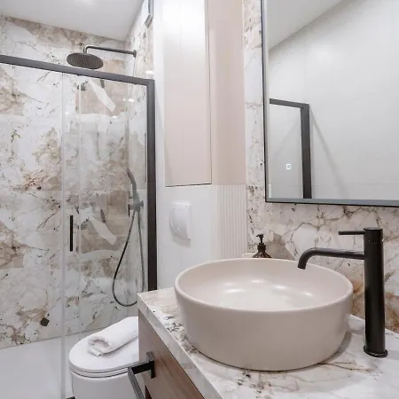 Boutique Design Apartment, Split- Quiet Base Near The Old Town Apartament *