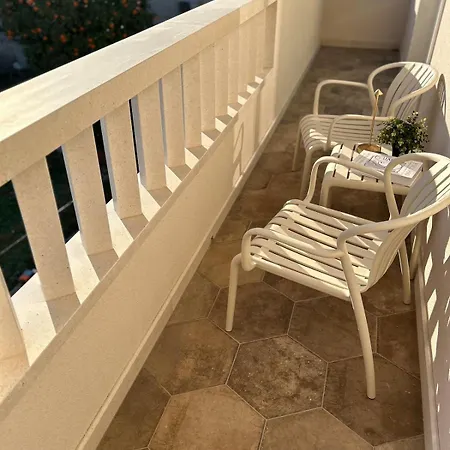 Boutique Design Apartment, Split- Quiet Base Near The Old Town *