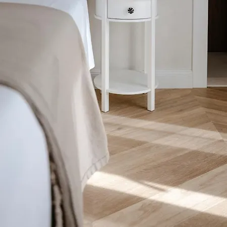 Boutique Design Apartment, Split- Quiet Base Near The Old Town