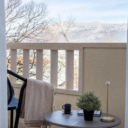 Boutique Design Apartment, Split- Quiet Base Near The Old Town Split