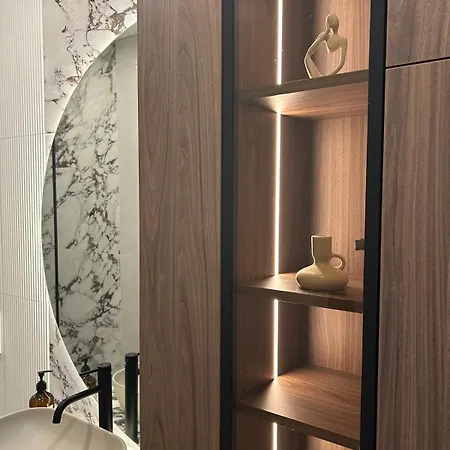 Boutique Design Apartment, Split- Quiet Base Near The Old Town Apartament