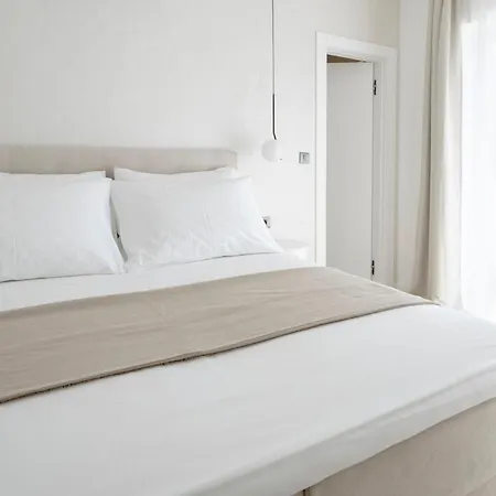 Boutique Design Apartment, Split- Quiet Base Near The Old Town Apartament *