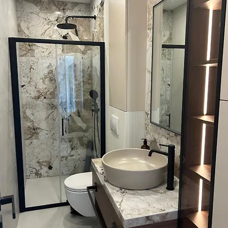 Boutique Design Apartment, Split- Quiet Base Near The Old Town Apartament